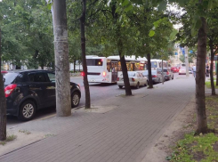 Тело замёрзшей пенсионерки нашли прохожие на улице в Воронеже