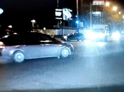 Момент авторазгрома в стиле «Форсажа» попал на видео в Воронеже