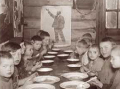 Бесплатные горячие завтраки 106 лет назад впервые стали давать воронежским школьникам