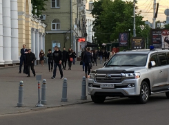 Более двух тысяч воронежцев считают, что губернатор Гордеев не должен нарушать ПДД