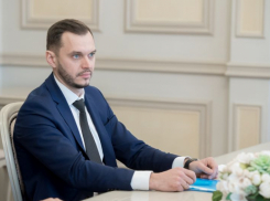 Гендиректор воронежского КБХА Александр Печагин отмечает 38-летие