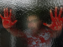 В Воронеже пьяная студентка чуть не зарезала спящего охранника