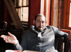 Душевное самобичевание с приступами патриотизма устроит Семен Слепаков в Воронеже