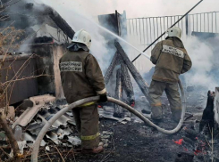 Тела двух детей нашли в сгоревшем доме в Воронежской области