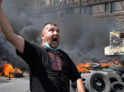 Воронежский историк заявил, что Россия должна предупредить майданный поход на Москву