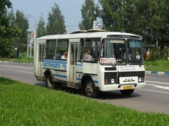 На кладбища воронежцы смогут доехать на специальных автобусах