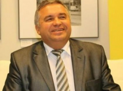 Глава воронежского облизбиркома в 2015 году заработал более 5 миллионов рублей