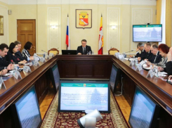 Мэр Кстенин научит воронежских чиновников не брать взятки