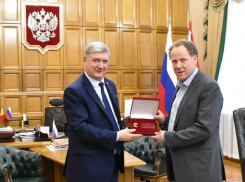 Даст ли губернатор Гусев кнута Штефану Дюрру после пряника