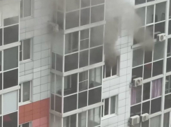 Двух детей эвакуировали из полыхающего дома в воронежском ЖК «Цветной бульвар»