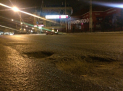 В Воронеже вместе со снегом сошли все дороги (ФОТО)