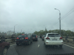 Из-за предстоящих праздников Воронеж стоит в километровых пробках