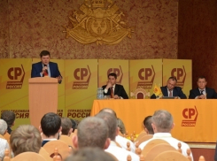 Олег Пахолков: В Воронежской облдуме должен закончиться «всеобщий одобрямс»  