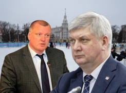 Губернатор Гусев снова прошёлся катком по Кадурину и мэрии Воронежа