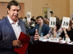 Витязи, сударушки и почетные награды: чем порадовал воронежцев единоросс Игорь Алименко