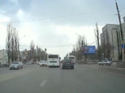 Маршруточный «Форсаж» попал на видео в Воронеже