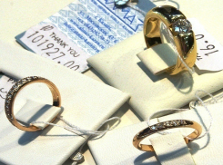 Бриллианты на 2 миллиона рублей попытались украсть в Воронеже