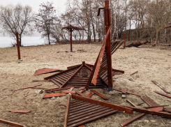 Как защитить парки Воронежа от вандалов