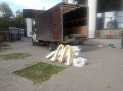 Демонтирована вывеска первого McDonald’s на проспекте Революции в Воронеже