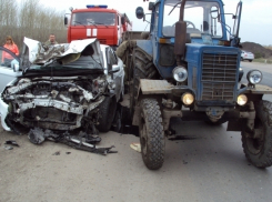 На воронежской трассе разбилась группа подростков