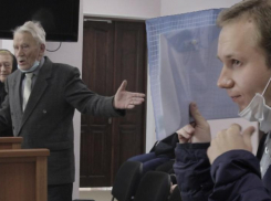 «Ты зачем его раздавил?», – воронежцы обратились в суде к экс-полицейскому, сбившему насмерть их сына