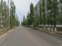 В Воронеже в Советском районе «ВАЗ-2110» врезался в столб