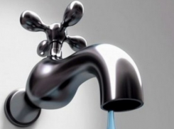 Жители Левобережного района негодуют: воды в кранах нет до сих пор!