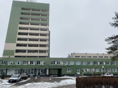 Пожилого пациента приковали бинтами к кровати в воронежской больнице «Электроника»