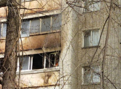 Огонь охватил балкон воронежской девятиэтажки