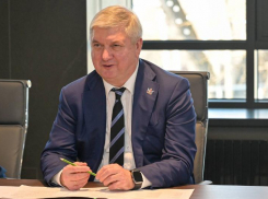 Кто займется печатью поздравлений от имени губернатора Воронежской области 