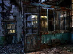 В Воронежской области в заброшенном доме зарегистрировались 163 иностранца