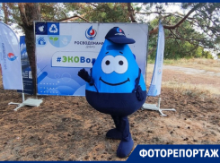 Тонну мусора с берегов водохранилища убрали студенты и пресса вместе с «РВК-Воронеж»