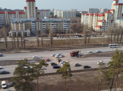 Автомобиль перевернулся на Московском проспекте - опубликовано видео
