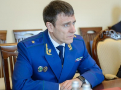 Кого губернатор Гусев взял на знакомство с новым прокурором области