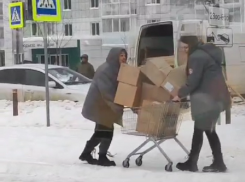 Особенности снежной погрузки сняли на видео в воронежской «Пятерочке»