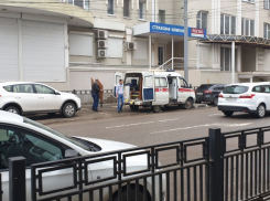 Воронежец заметил скорую помощь, занимающуюся перевозками мебели