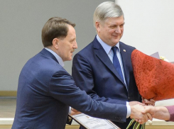 «Вице-спикер Госдумы Гордеев и губернатор Гусев, вам не стыдно?»