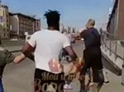 Попавшая на видео драка с иностранцами может стать причиной уголовного дела в Воронеже