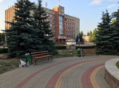 Ежедневный алкогольный протест устраивают воронежцы у администрации