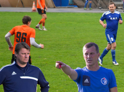 Товарищи Владимира Нетесова по ветеранскому футболу завалили тренерский экзамен в академии