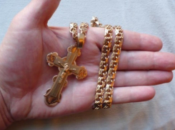 В Воронеже мужчина украл золото из православного храма