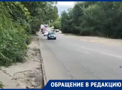 «Не было, нет и не будет», – воронежцам «отменили» тротуары на нескольких улицах