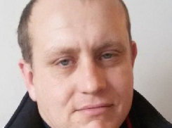 В Воронеже больше месяца не могут найти мужчину в синих штанах