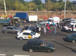 Число пострадавших в страшном ДТП в Воронеже выросло до 10