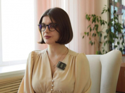 Многодетная сестра процитировала Коко Шанель в презентации на «Мисс Блокнот» - 2023
