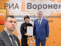 Щедрый аванс выписал Кустов в предновогодней спешке госСМИ РИА Воронеж