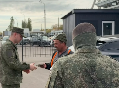 Люди в камуфляже заглянули с проверкой на Алексеевский рынок в Воронеже