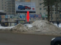 Как в Воронеже коммунальщики чистят дороги (ФОТО)