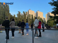 Кто, где и как бесплатно учит воронежцев двигаться в стиле начала XX века