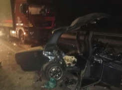 Три молодых воронежца погибли в ДТП с грузовиком на трассе М-4